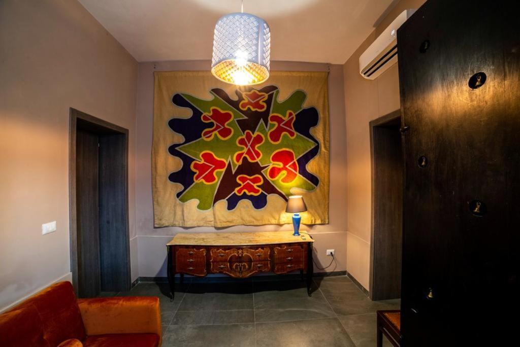 Speciale Tarshito'S Home - Atrium And Terrace Bari Bagian luar foto