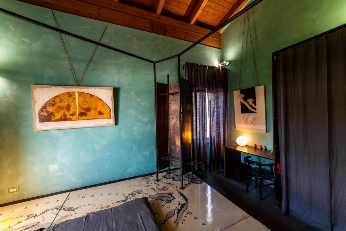 Speciale Tarshito'S Home - Atrium And Terrace Bari Bagian luar foto