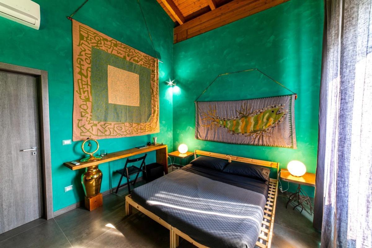 Speciale Tarshito'S Home - Atrium And Terrace Bari Bagian luar foto